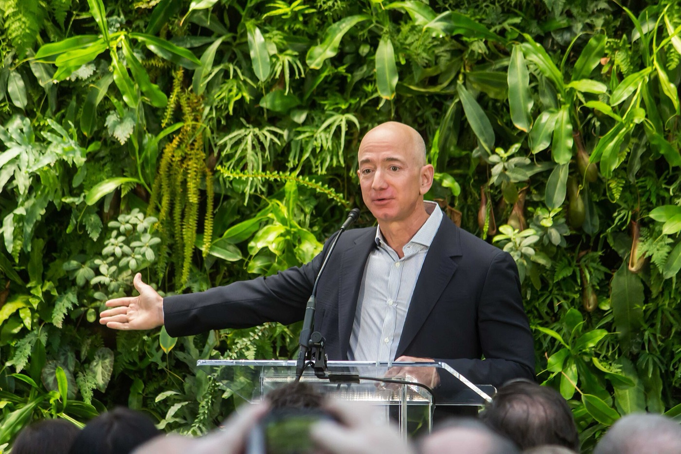 Jeff Bezos lachend bei der Eröffnung der Amazon Spheres in Seattle, 2018